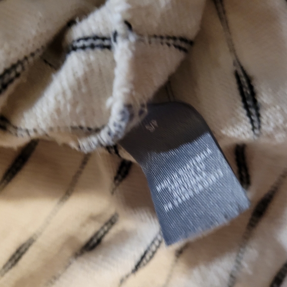 ♡HOST PICK♡ aerie Black Striped White Sweatshirt Hoodie Long Sleeve Pullover SP - Picture 5 of 7